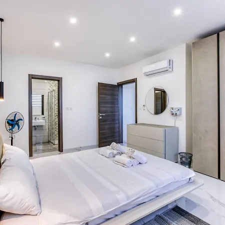 アパート Swieqi Luxury Charm 2 Hillside View Ta' Ġokondu