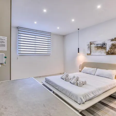 Swieqi Luxury Charm 2 Hillside View