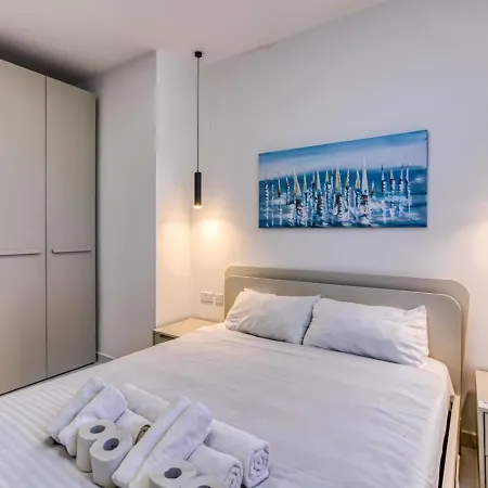 Swieqi Luxury Charm 2 Hillside View アパート *