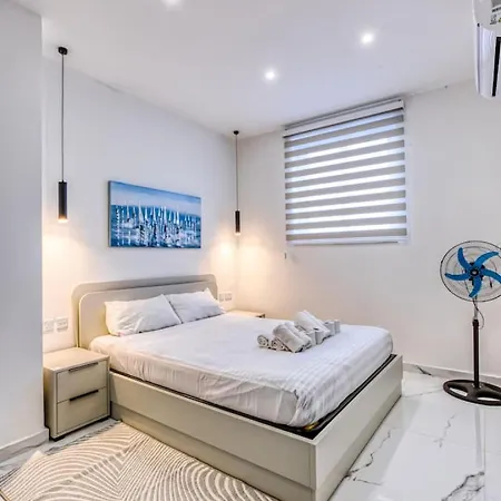 Swieqi Luxury Charm 2 Hillside View Apartament *